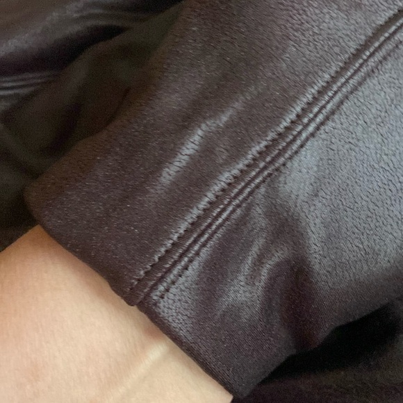 Spanx Faux Leather Leggings in Color Wine new without the tag size M - Picture 8 of 8